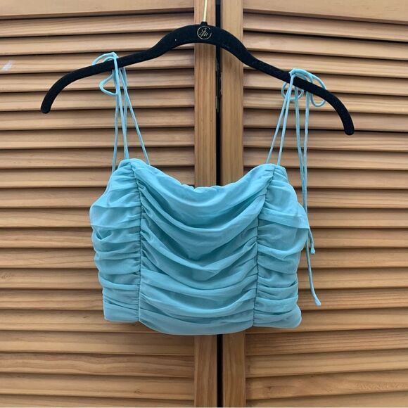 Princess Polly Tops - That’s So Fetch Crop Tank Top size Medium